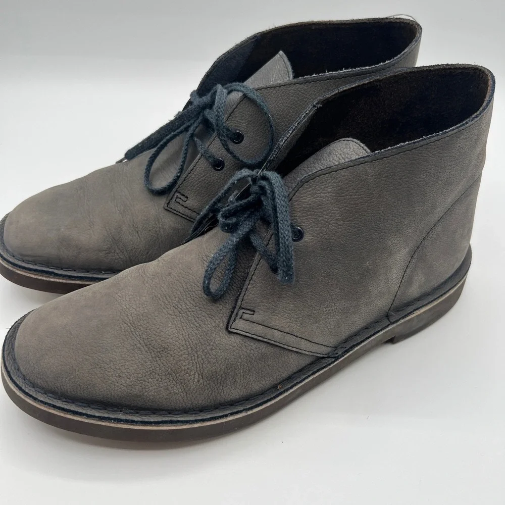 Clark's‎ Leather Chukka Desert Men's Ankle Boots Lace Up Casual Gray Size 9.5